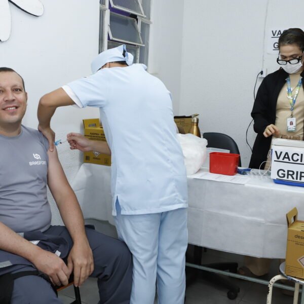 Gripe avança e vacinação vira urgência