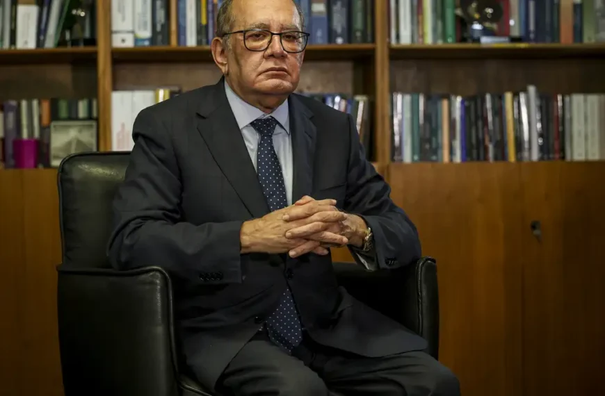 Gilmar Mendes fixa prazos para suspensão de penduricalhos