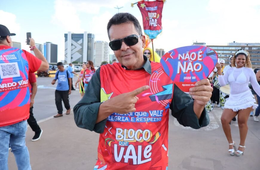 Fanfarra do Bloco Que Vale abre o Carnaval de Brasília com foco no combate ao machismo