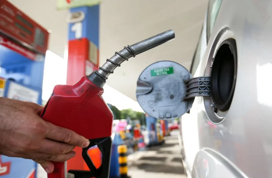 Aumento da gasolina e diesel pressionam brasileiros