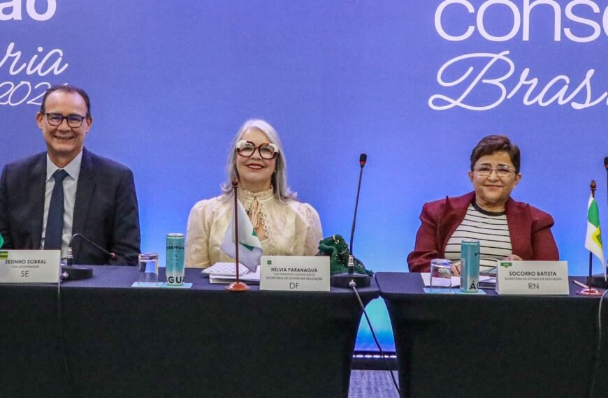Hélvia Paranaguá assume o Consed e consolida o DF como referência no debate educacional
