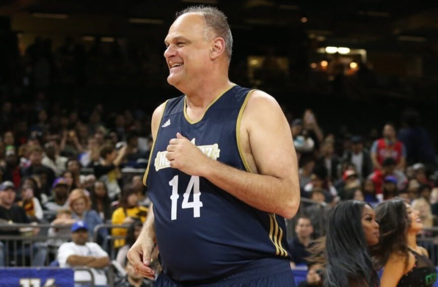 Morre Oscar Schmidt, ícone do basquete brasileiro, aos 68 anos