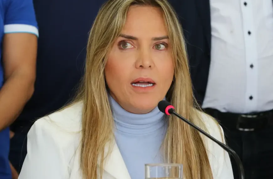 Celina Leão anuncia contingenciamento em reunião com a oposição.