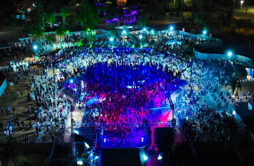 Cine Drive-In é cenário da festa A Volta aos Anos 80
