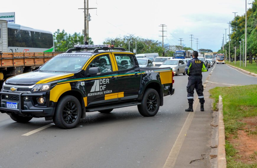 DER-DF retira de circulação veículo com 249 infrações e dívida de R$ 76 mil