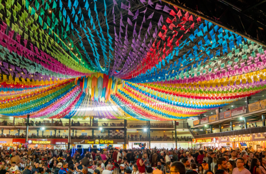 Festas Juninas movimentam o Brasil e atraem turistas para grandes arraiais em 2026