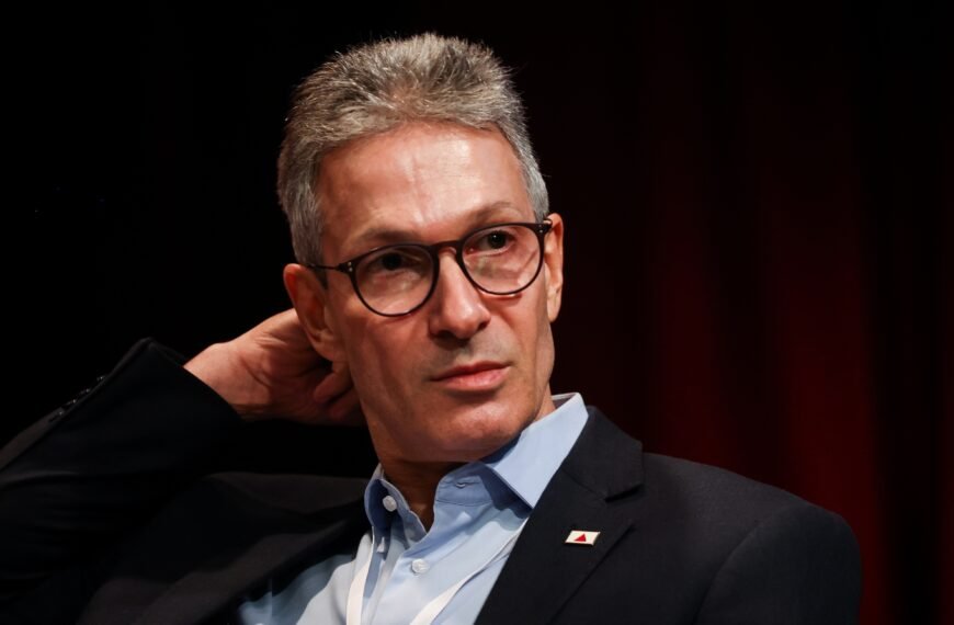 Zema é confirmado candidato pelo Novo e promete campanha de oposição ao PT